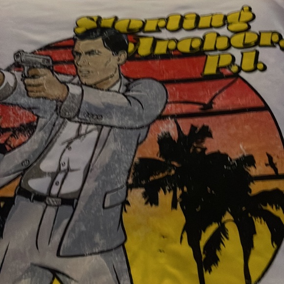Loot Crate Archer Shirt M - Picture 4 of 4